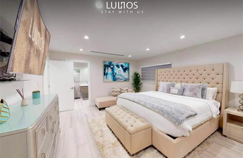 Flagami House | Spacious 6BR Miami Pool, BB Court & Near Airport L03