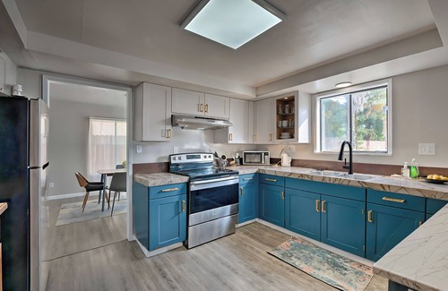 Sacramento House | Spacious 7-bedroom house in cool Sacramento with AC