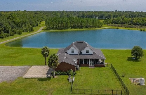 Callahan House | Spacious 7-bedroom house in enchanting Callahan just 15 minutes from Jax airport
