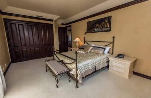 Laguna Hills Other | Spacious 7-bedroom castle in beautiful Laguna Hills