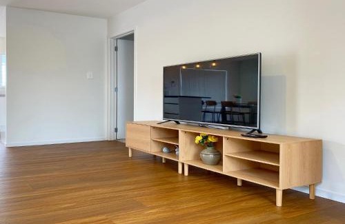 Flat Bush House | Spacious 7 BRs 4 BHs house on Longhorn, Flat Bush