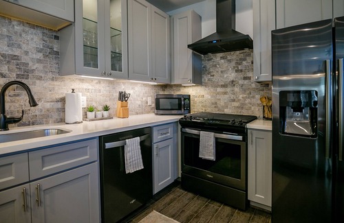 Washington Ave./ Memorial Park House | Spacious 8 Bedroom 8 Bathroom Home in Central Houston!