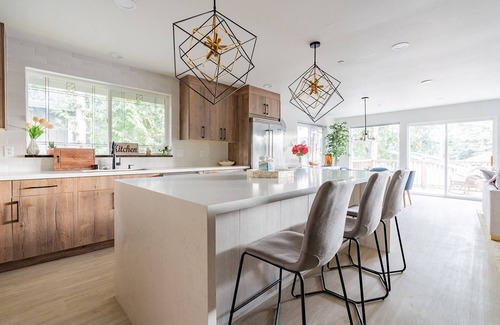North College Park House | Spacious 8-Bedroom Retreat with Backyard & Entertainment Room