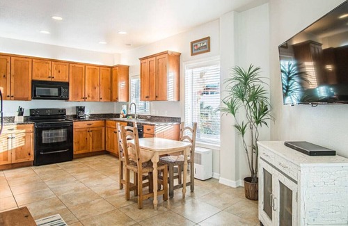 Sand Point House | Spacious 9 Bed w/Pool & Hot Tub Steps To The Beach