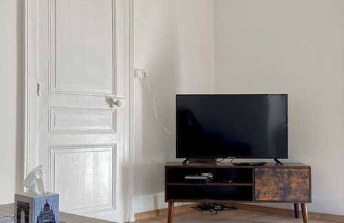 Belfort Apartment | Spacious 92m2 apartment in quiet location, 10 min walk to town, easy parking