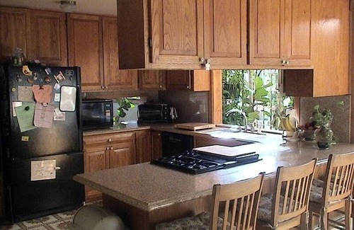 Manitou Springs House | Spacious ADA accessible Victorian in the Heart of Manitou Springs