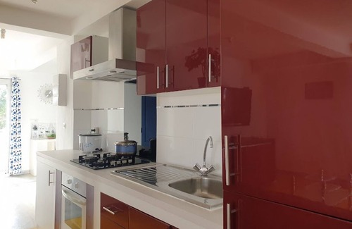 Mahahanga Tanana Apartment | Spacious, air-conditioned apartment with sea view