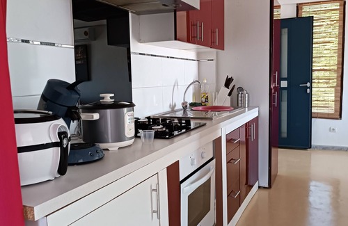 Mahahanga Tanana Apartment | Spacious, air-conditioned apartment with sea view