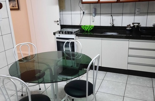 Itapema Apartment | Spacious, airy, well located apartment and walk in the sand