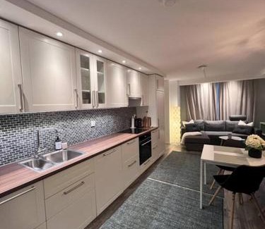 Arstad Apartment | Spacious and Beautiful Apartment in Bergen with free parking