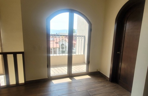 Saltillo House | Spacious and beautiful 3-bedroom house with WiFi and AC in charming Saltillo