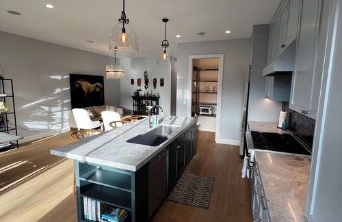 Mission District Condo | Spacious and Bright Mission District Home in a Great Location