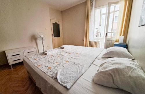 Moda Apartment | Spacious and Bright Apartment - Dirim House