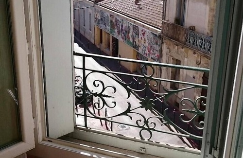 Gares Apartment | Spacious and bright apartment, large terrace, near StRoch main station