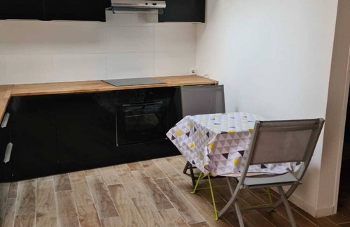 Stains Apartment | Spacious and bright studio near Paris