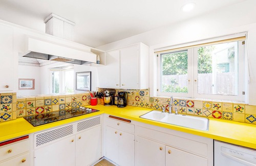 South Oceanside House | Spacious and Charming Saint Malo Beach Retreat with tons of amenities