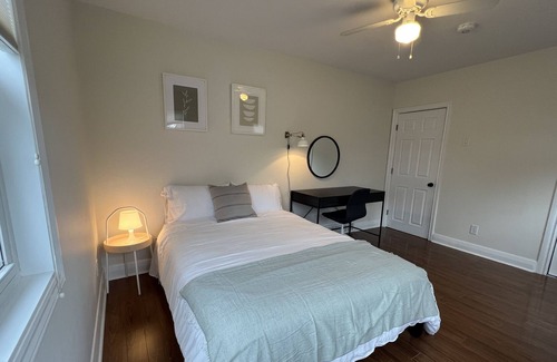 Welland Apartment | Spacious and Chic 3BR in Welland