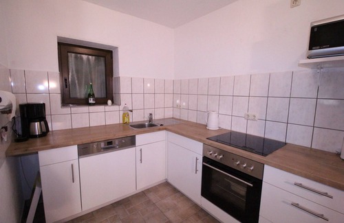 Immerath Apartment | Spacious and comfortable apartment with terrace for up to 7 people