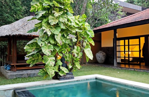 Dyanapura Villa | Spacious and comfortable 4 Bedrooms villa near the beach, great location