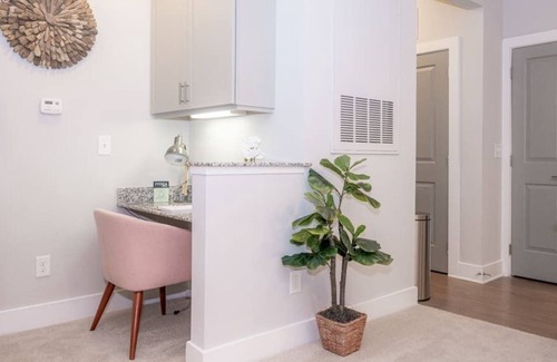 Morrisville Apartment | Spacious and Comfy 1BR Gym, Pool+Balcony