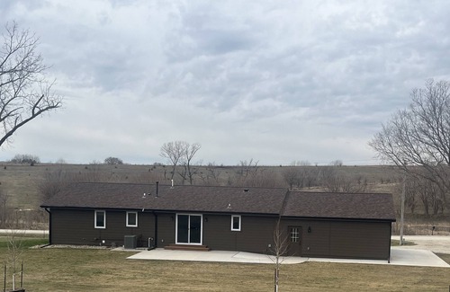 Harrison County House | Spacious and cozy 4-bedroom house in rural Iowa located a short drive from Omaha