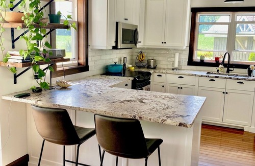 Grey Highlands Ski Chalet | Spacious and cozy Four Season retreat in the Beaver Valley!