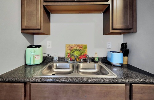 Rochester House | Spacious and cozy home 1 min walk to Kodak Ctr 2bd
