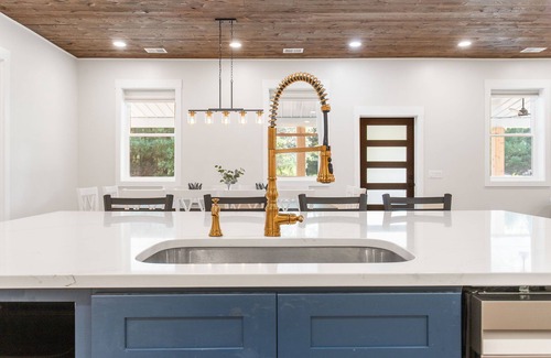 Muskegon House | Spacious and elegant barndominium in Howard City.
