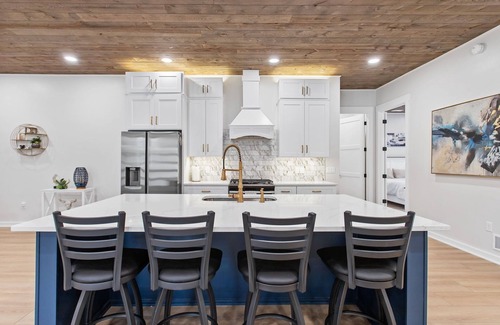 Muskegon House | Spacious and elegant barndominium in Howard City.