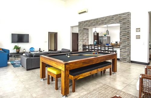 Barrio Santa Lucia Apartment | Spacious and Elegant Penthouse/Condo, on the floor 100 m from the Beach.