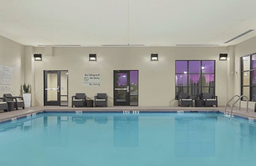Macon House | Spacious and Fantastic Room! With Free Breakfast