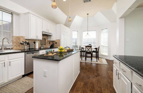 Frisco House | Spacious and inviting family home - PGA Headquarters, Toyota Soccer, Ford Center
