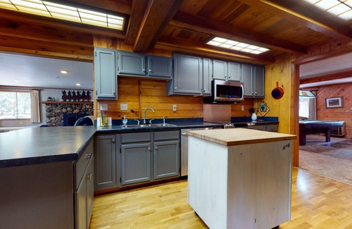 Bayfield House | Spacious and Lovely Mountain Retreat