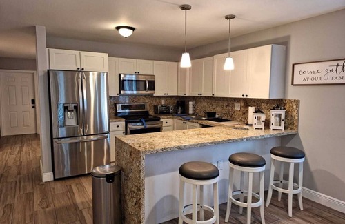 Miami Gardens House | Spacious and Modern Home