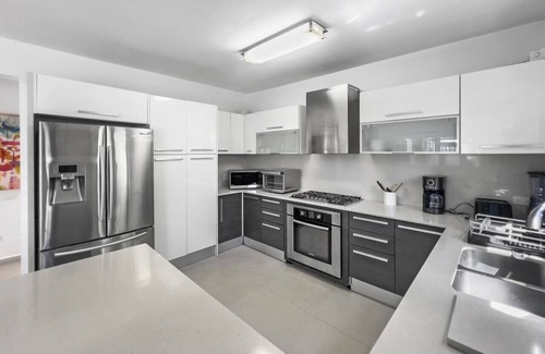 Ocean Park House | Spacious and Modern Villa with Pool in Ocean Park