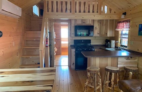 Ashford Cabin | Spacious and new deluxe cabin in family campground in Northeastern CT