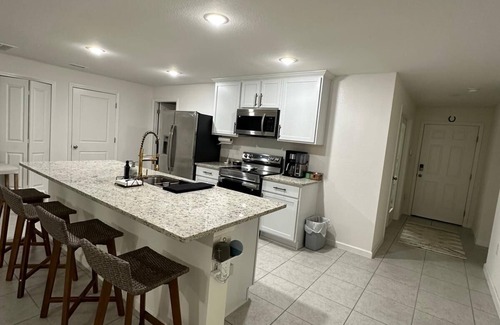 Port Charlotte House | Spacious and private bedroom in a modern new home in Port Charlotte with AC,WiFi