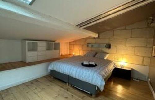 Lormont House | Spacious and radiant house with terrace