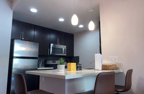 The Flats Apartment | Spacious and Stylish Apartment