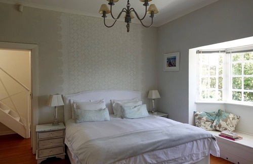 Scott Estate Villa | Spacious and stylish, with sea and mountain views, private garden and pool.