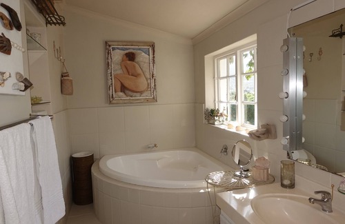 Scott Estate Villa | Spacious and stylish, with sea and mountain views, private garden and pool.