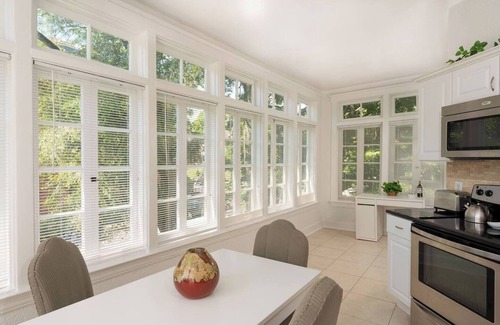 Walnut Hills Apartment | Spacious and Sunlit 2 Bedroom Near Eden Park