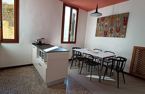 Dorsoduro Apartment | Spacious and sunny overlook on Zattere with view on Redentore Church