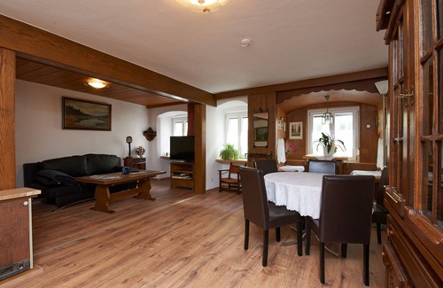Wasserburg am Inn Apartment | Spacious apartment in the old town, 90 sqm, 1st sep. Bedroom