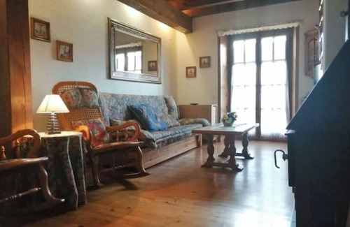Taull Apartment | Spacious apartment with garden Cosmos 1