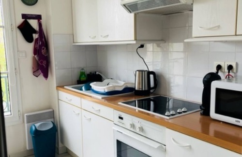 Dernier Sou Apartment | Spacious apartment with free wifi and great views