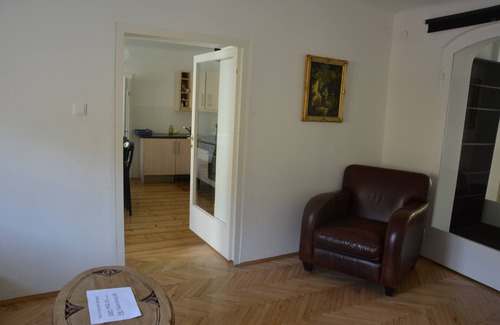 Graz City Centre Apartment | Spacious apartment, 2 bedrooms, walk-through room, Graz center