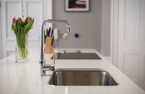 West End Apartment | Spacious Apartment close to Princes Street