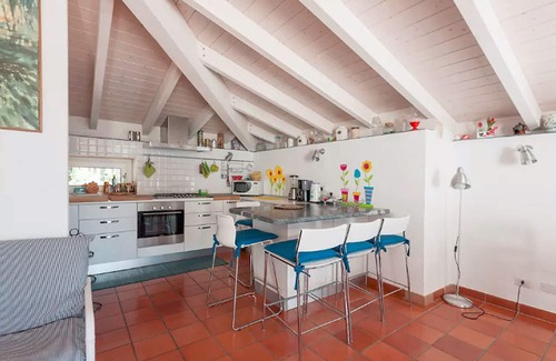 Lerici House | Spacious apartment, close to the sea, sea view, free shuttle bus to the beach
