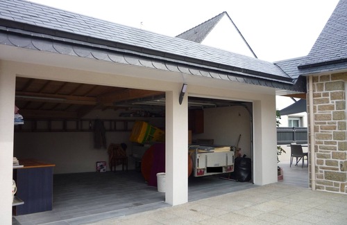 Auray House | SPACIOUS APARTMENT, COMFORTABLE IN INDIVIDUAL HOUSE NEAR CITY CENTER